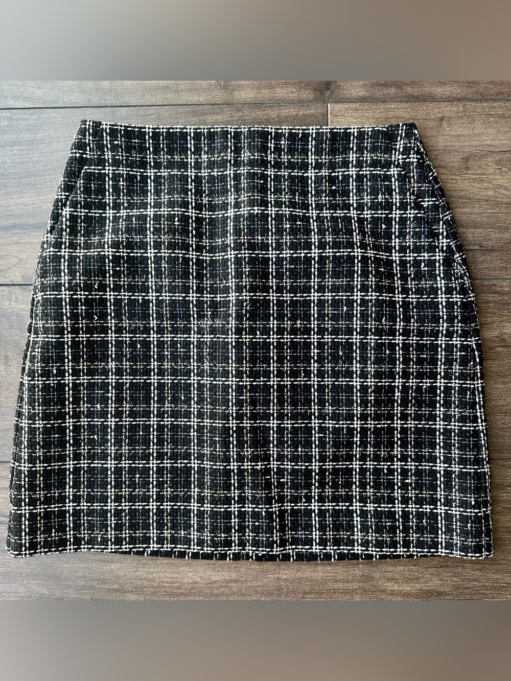 LOFT NWT Black & White Plaid Tweed Textured Mini Skirt - Women’s Size 2